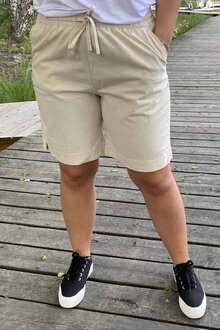 Soyaconcept-Cissi-Shorts-Dam-Sand-11