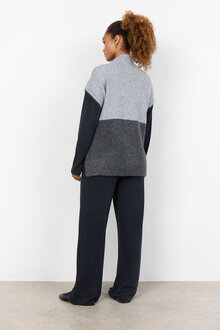 Soyaconcept-Freise-Stickad-Vast-Dam-Light-Grey-Melange-Combi-2