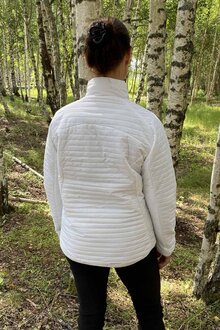 Tuxer-Anna-Lattviktsjacka-Dam-Offwhite-11