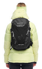 Twentyfour-Ryggsack-25-L-Black-2