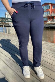 Vivichy-Andrea-Ankelbyxa-Dam-Navy-3