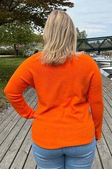 Vivichy-Penny-V-ringad-Troja-Dam-Orange-11
