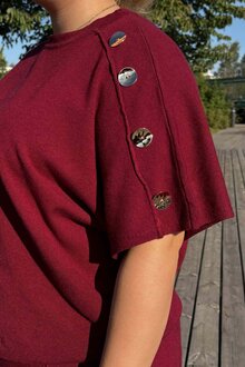 Voyelle-Villemo-Stickat-Set-Dam-Winered-2