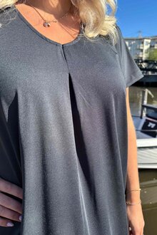 Way-Of-Sweden-Carina-Klanning-Dam-Black-2