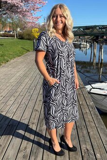 Way-Of-Sweden-Carina-Klanning-Dam-Fantasy-Black-6