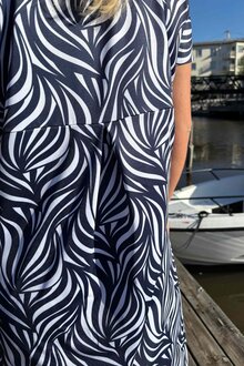 Way-Of-Sweden-Carina-Klanning-Dam-Fantasy-Dark-Navy-5