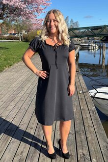Way-Of-Sweden-Maria-Klanning-Dam-Black-1