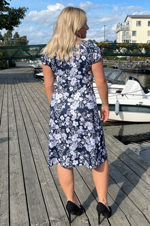 Way-Of-Sweden-Maria-Klanning-Dam-Flow-Dark-Navy-4