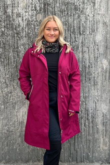 Way-Of-Sweden-Supreme-Softshellkappa-Dam-Hallonrod-50