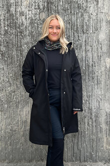 Way-Of-Sweden-Supreme-Softshellkappa-Dam-Svart-53