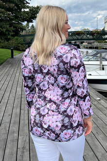 Way-Of-Sweden-Veronica-Topp-Dam-Peony-Winered-4