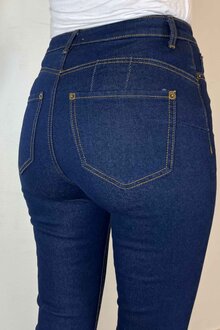 Way-of-Sweden-Daphne-Push-Up-Jeans-Dam-Dark-Denim-6