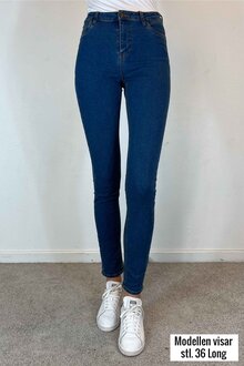 Way-of-Sweden-Daphne-Push-Up-Jeans-Dam-Light-Denim-8