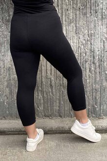 Way-of-Sweden-Emma-Capri-Leggings-Dam-Svart-11