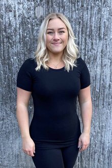 Way-of-Sweden-Emma-Kortarmad-T-Shirt-Dam-Svart-10