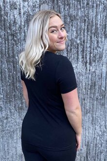 Way-of-Sweden-Emma-Kortarmad-T-Shirt-Dam-Svart-11