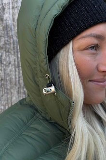 Way-of-Sweden-Eva-Lattviktsparkas-Dam-Green-7