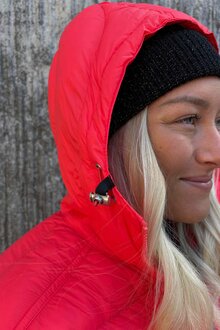 Way-of-Sweden-Eva-Lattviktsparkas-Dam-Mango-11