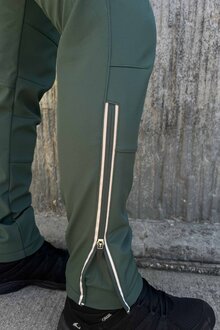 Way-of-Sweden-Supreme-Walking-Softshellbyxa-Dam-Mossgreen-18