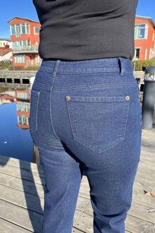 Way-of-Sweden-Welma-Jeans-Dam-Dark-Denim-12
