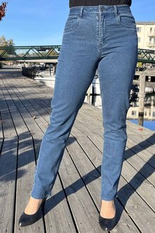 Way-of-Sweden-Welma-Jeans-Dam-Light-Denim-14