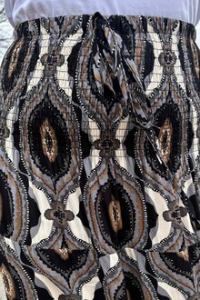 YU-YI-Fashion-Ember-Kjol-Dam-Black-2