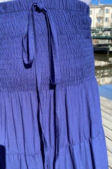 YU-YI-Fashion-Juliette-Kjol-Dam-Navy-2