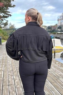 Zabaione-Coraa-Jacka-Dam-Black-12