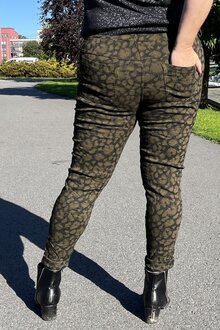 Zabaione-Lara-44-Ankelbyxa-Dam-Khaki-5