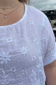 Zabaione-Laura-Blus-Dam-OffWhite-11
