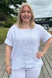 Zabaione-Laura-Blus-Dam-OffWhite-13