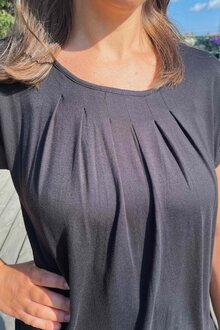 Zabaione-Minou-Topp-Dam-Black-11