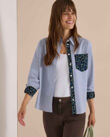 Zarah-Randig-Skjorta-Dam-Bla-Blue-Cecil--Smilebutiken-1